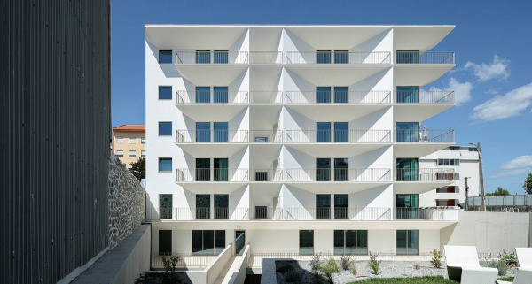 Varandas de Salgueiros公寓，葡萄牙 / Floret Arquitectura