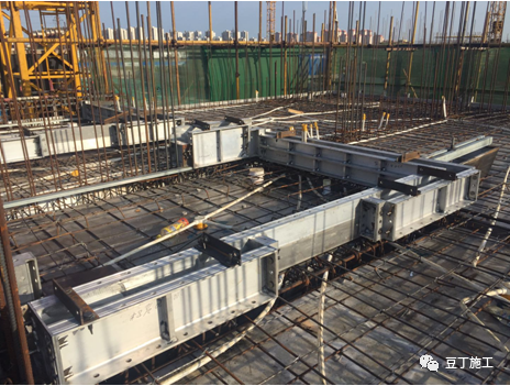 中建八局承建的西安咸阳国际机场三期扩建工程东货运区项目开工