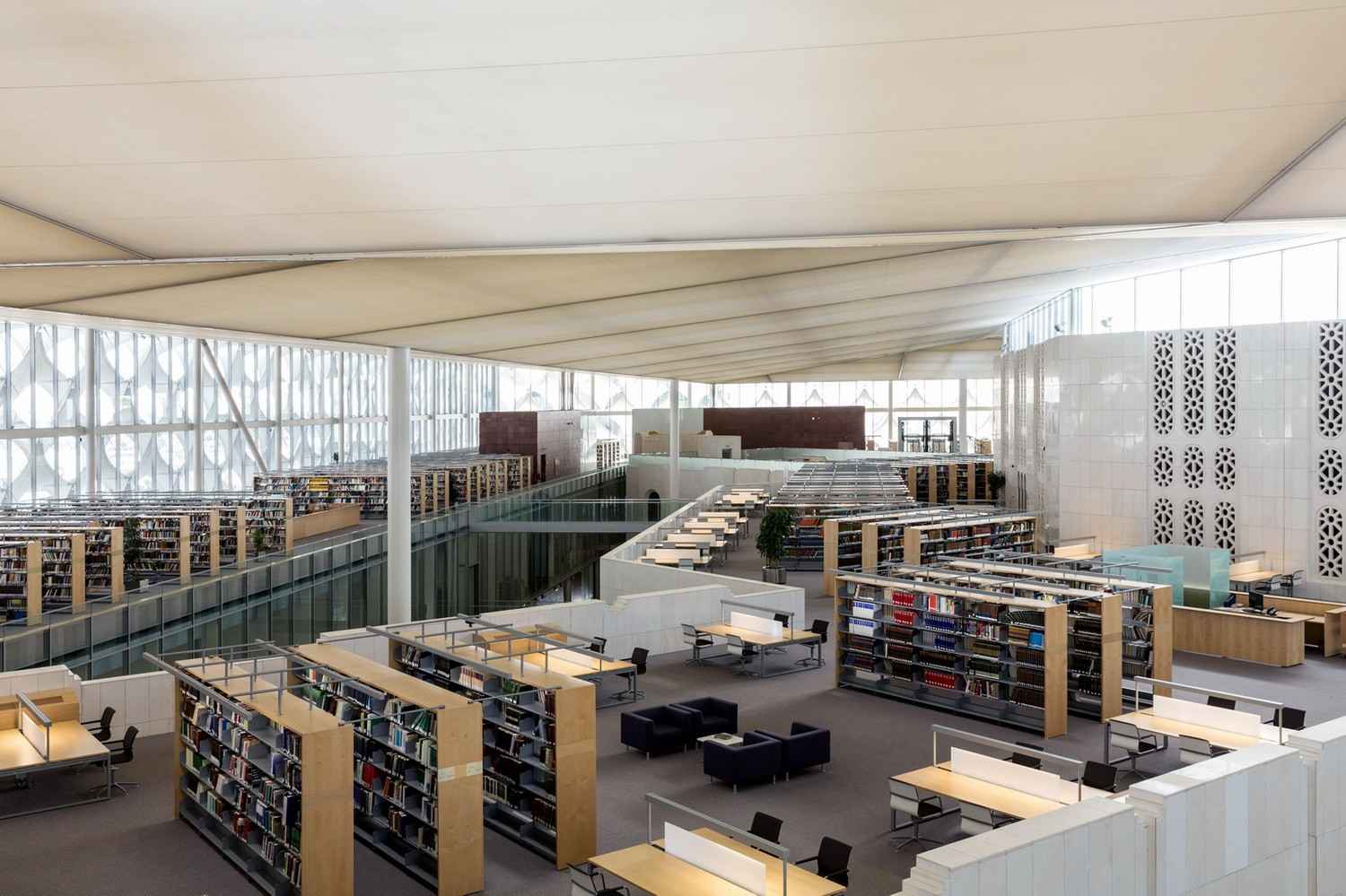 沙特阿拉伯法赫德国王图书馆 / 盖博建筑设计事务所 